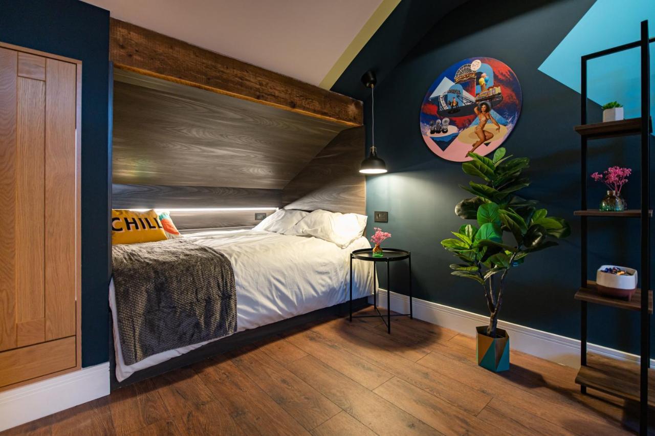 The Nest - Luxury 16 Person Apt W Jacuzzi & Parking Blackpool Buitenkant foto