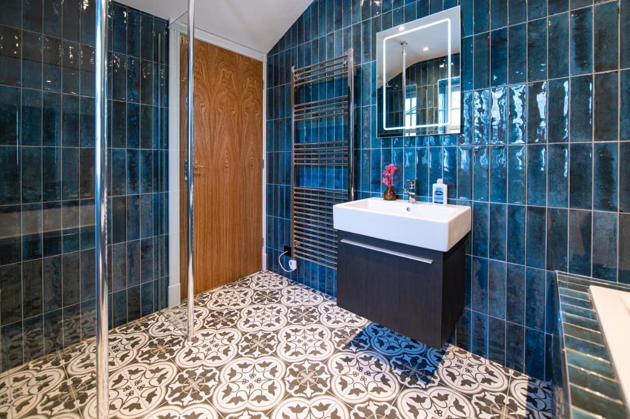 The Nest - Luxury 16 Person Apt W Jacuzzi & Parking Blackpool Buitenkant foto