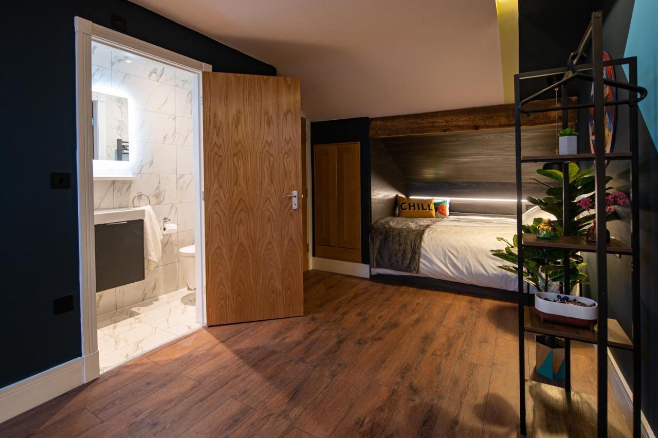 The Nest - Luxury 16 Person Apt W Jacuzzi & Parking Blackpool Buitenkant foto