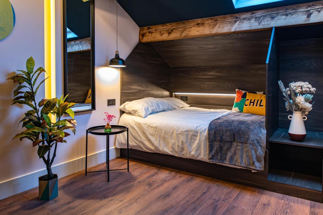 The Nest - Luxury 16 Person Apt W Jacuzzi & Parking Blackpool Buitenkant foto