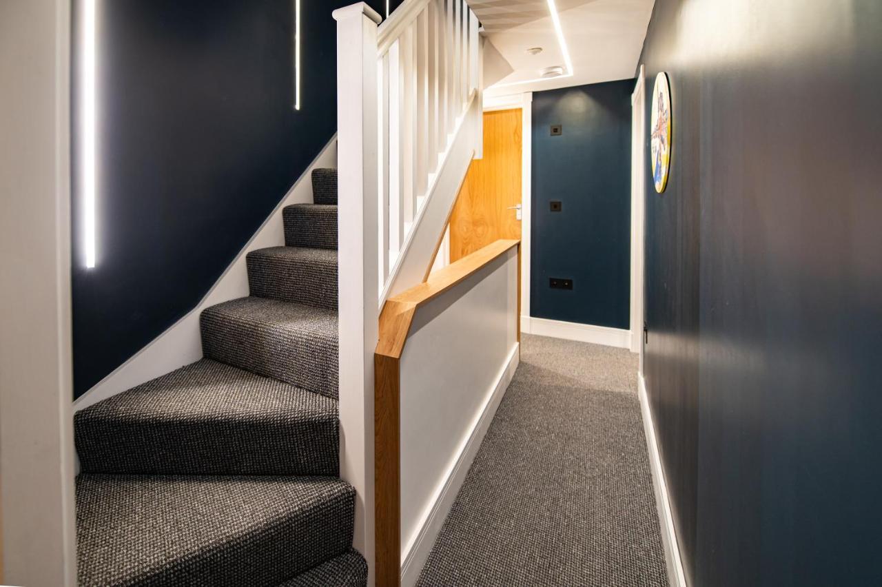 The Nest - Luxury 16 Person Apt W Jacuzzi & Parking Blackpool Buitenkant foto